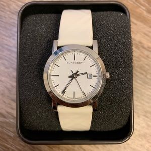 Authentic Burberry Watch White patent leather